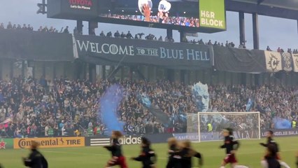 فيديو جمهور هذا الفريق يستعين بشرير Game of Thrones للانتقام من منافسه