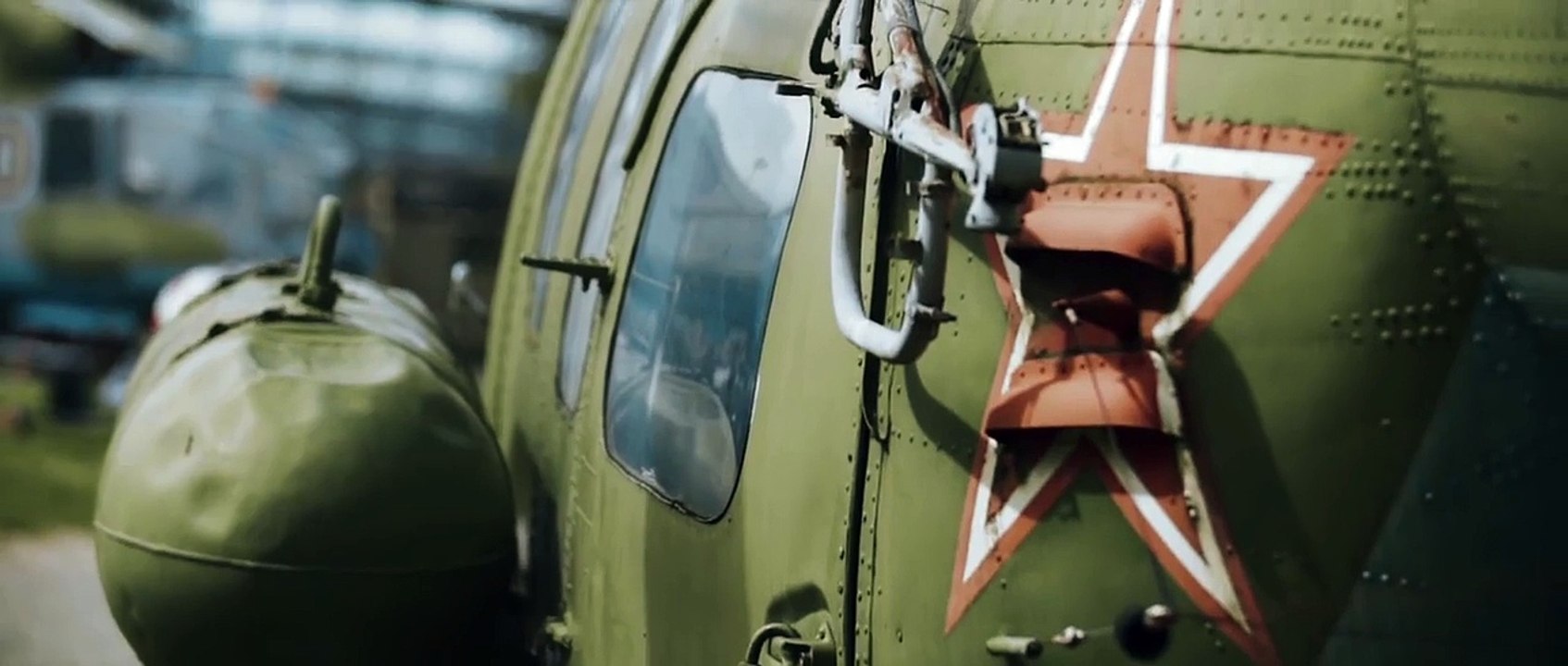 فيديو بي ام دبليو الفئة الثانية معدلة تصبح سيارة مرعبة وطائرة مقاتلة