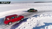 فيديو مدهش لقيادة جنونية للسيارات على الجليد في روسيا