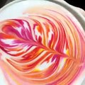 بالفيديو: أمريكي يبدع في تحويل القهوة للوحات فنية