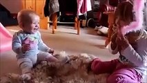 فيديو رد فعل مضحك لطفل بسبب عطاس شقيقته!