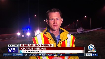 فيديو سعودي يهبط بطائرة على طريق سريع!