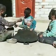 فيديو لعبة غريبة بين الأطفال في السودان