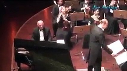 لن تصدق كيف تفاعل الجمهور مع المايسترو بطريقة مبهرة..شاهدوا الفيديو