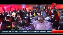 فيديو موجة ضحك بعد تصرف عادل إمام الغريب على المسرح!
