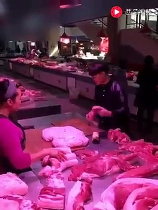 فيديو صاحب أسوأ مقالب ممكن أن تراها في حياتك