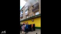 فيديو أفراد عائلة يقفزون من شرفة شقتهم بعد اندلاع النيران بها.. وهكذا تم انقاذهم جميعاً!