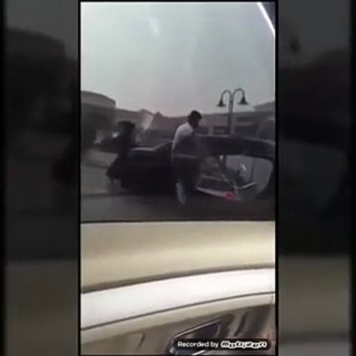 فيديو سيارة كرايسلر تثير غضب السعودية بسبب فتاة!