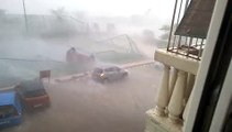 فيديو شاهد ماذا فعلت أمطار ورياح الهند في هذه السيارة!
