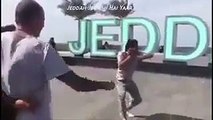 سعودي يعرض الزواج على حبيبته على شاطئ جدة