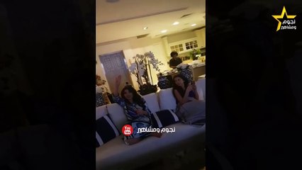 لجين عمران تعرض أختها لموقف محرج بسبب الحذاء