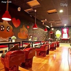 فيديو مطعم يقدم الآيس كريم على شكل إيموجي الواتساب البني