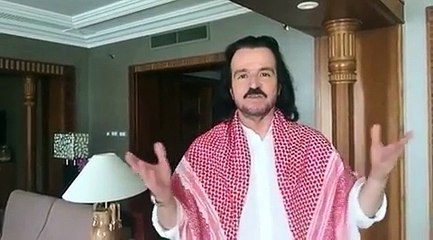 بالفيديو الموسيقار ياني يرتدي الشماغ الأردني