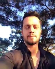 فيديو بوراك أوزجيفيت يقطع شهر العسل مع فهرية لهذا السبب!