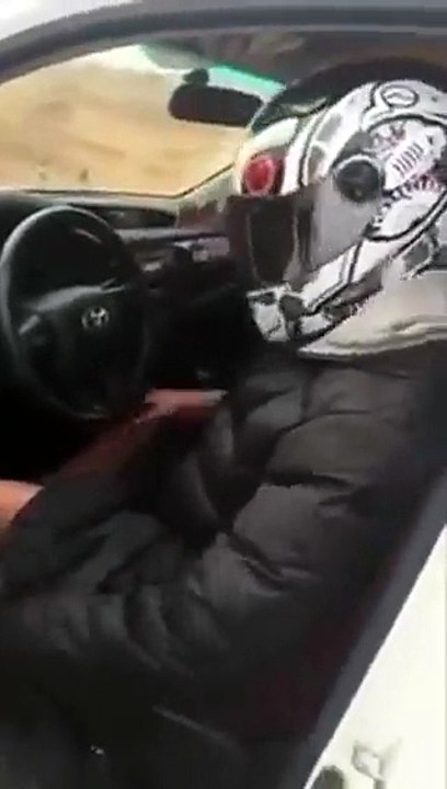 شاهد ماذا فعل هذا السائق للحصول على مبلغ التأمين