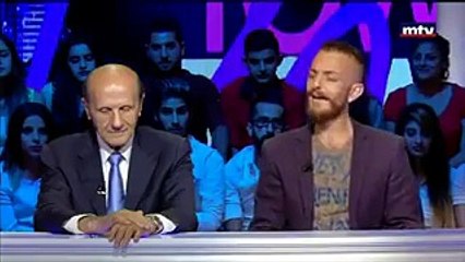 أويس مخللاتي صخر يبهر معجبيه بموهبة جديدة