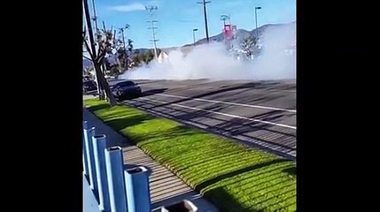 فيديو حرق إطارات سيارات بشكل جنوني سيثير حماسك