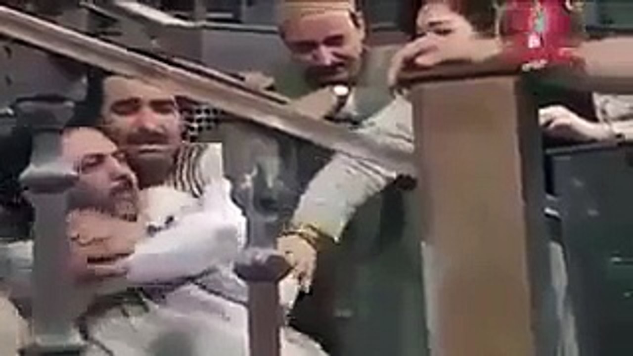فيديو هذا حال الطالب العربي إذا حاول المذاكرة و...
