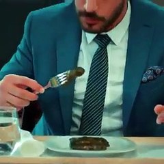 بالفيديو: شعورك عند تذوق أول لقمة من طعامك المفضل وقت الإفطار