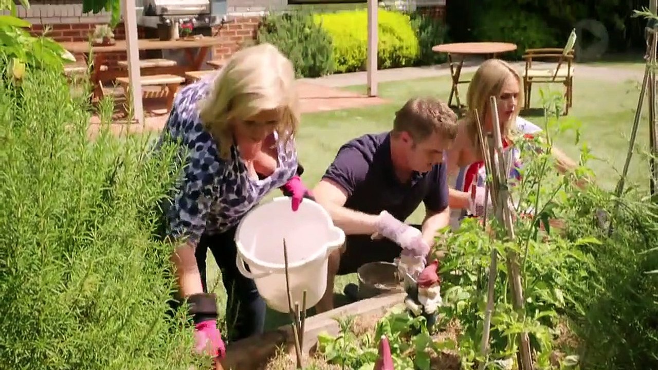 Neighbours 7807 26th March 2018  Neighbours 7807 26-3-2018