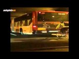 Un ciclista a 70 km/h... al rebufo de un autobús