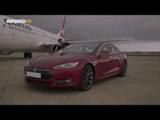 El Tesla Model S reta a un avión Boeing 737-800