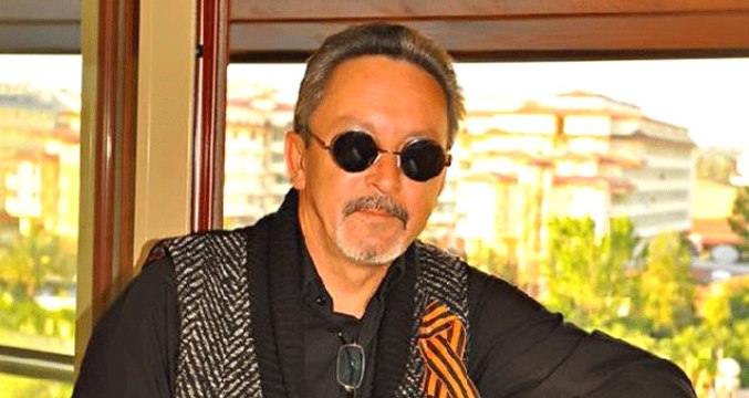 Kırgız Piyano Öğretmeni 13 Yaşındaki Kız Öğrencisine İstismardan Yargılanıyor