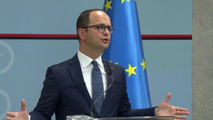 Ora News - Bushati: Bisedimet për në anëtarësim në BE në qershor 2019, ra basti i spekulantëve