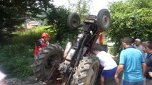 Şaha Kalkan Traktör ile Römork Arasına Sıkışan Sürücüyü İtfaiye Kurtardı