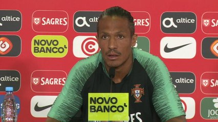 Tải video: Portugal - Alves : ''Les autres équipes ne nous intéressent pas''