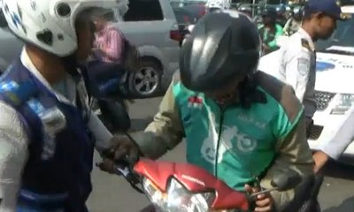 Sejumlah Ojek Daring Kocar-kacir Dirazia Petugas