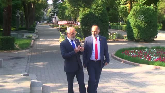 Kazakistan'ın Güney Bölgesine Türkistan Adı Verilmesi