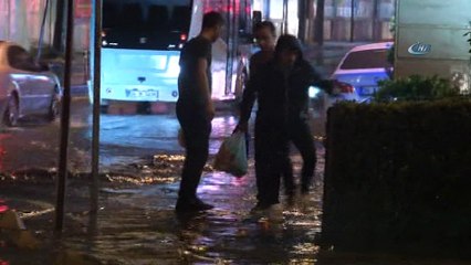 AKOM'dan 1 saat içerisinde şiddetli yağış uyarısı