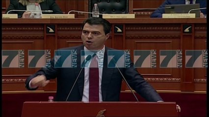 TAULANT BALLA PUBLIKON FOTON NE PARLAMENT - News, Lajme - Kanali 14