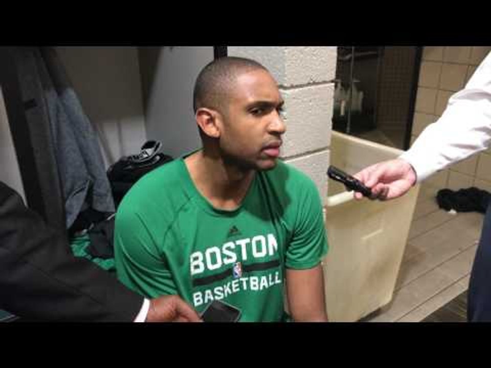 Al Horford on right shoulder injury prior Celtics' loss vs Suns