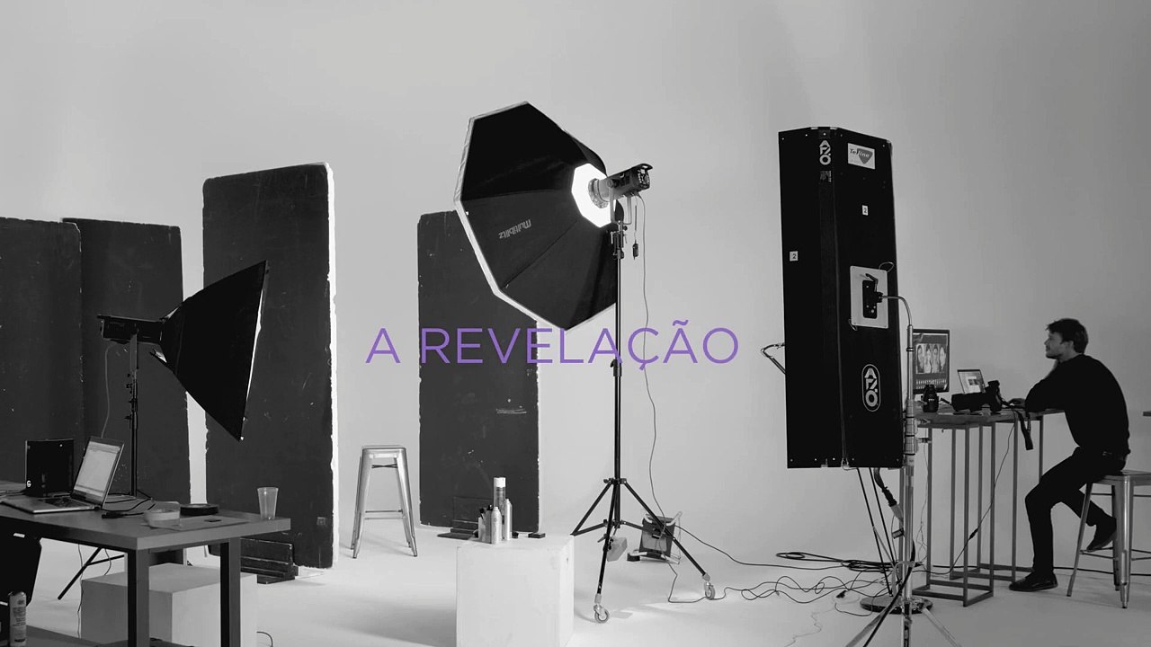 Preocupada com as rugas Veja por si mesma. O seu rosto pode estar a perder volume.