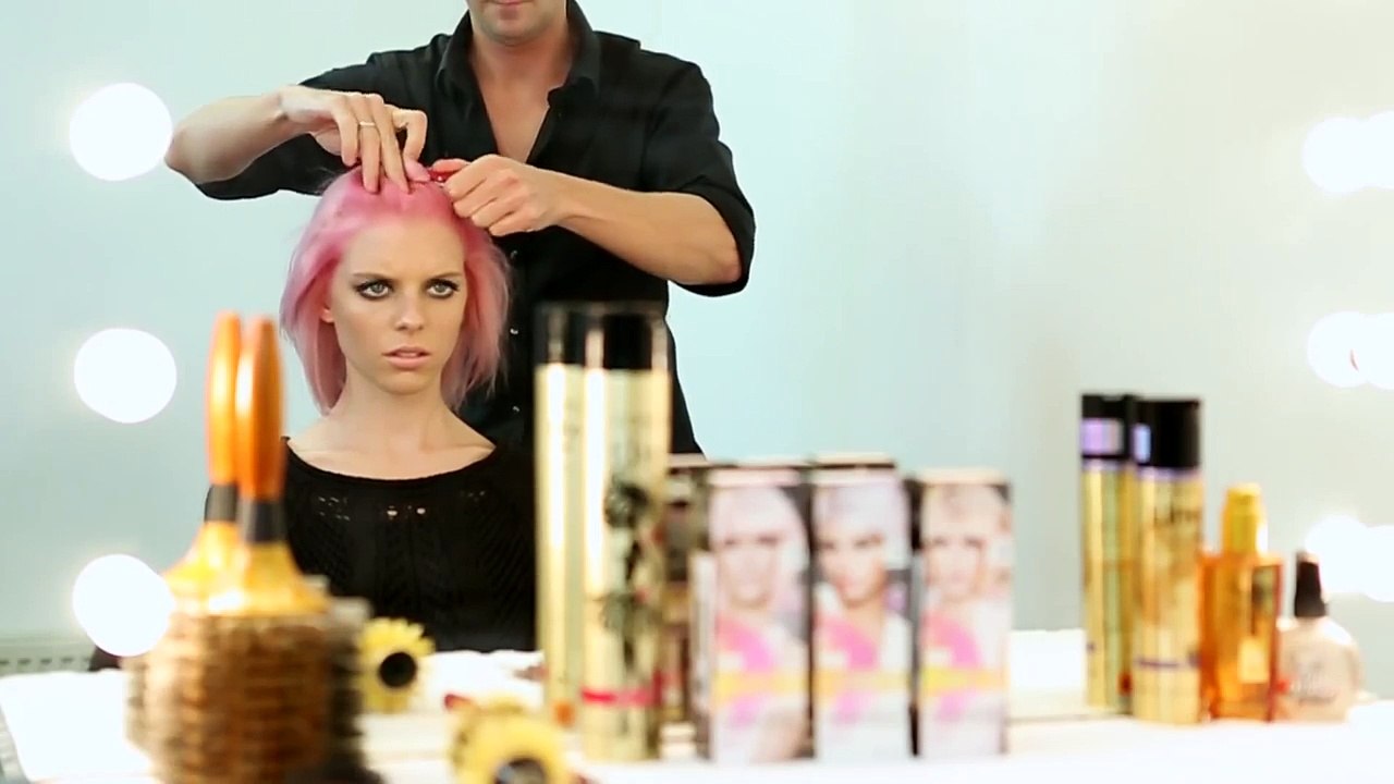 Pastel Quiff Hairstyle How To from Feria by L'Oreal Paris (2)