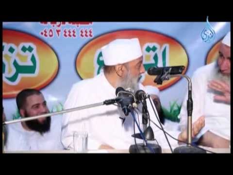 جميع من بالمسجد يضحكوا .. الشيخ الحويني يمزح مع الشيخ علاء عامر