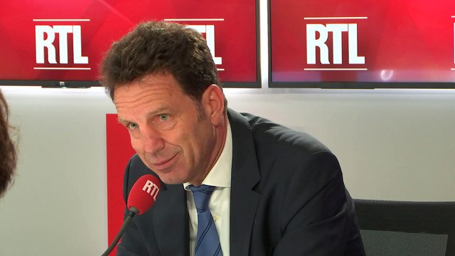 Augmenter le Smic de 10 à 20% ? Ce n'est pas sérieux , commente Geoffroy Roux de Bézieux