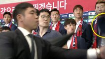 [현장영상] 계란+베개 봉변 당한 월드컵 축구 대표팀 / YTN