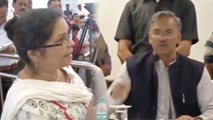 Uttrakhand CM Trivendra Singh Rawat की Public में School Teacher को धमकी । वनइंडिया हिंदी