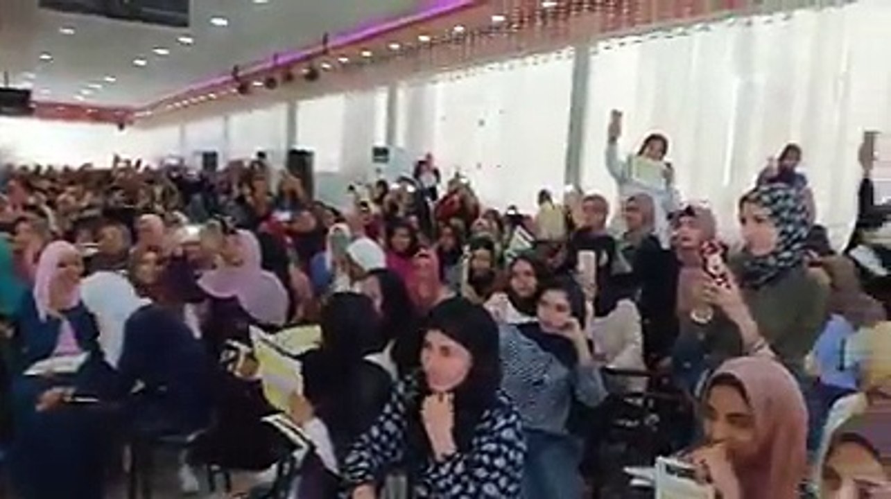 مدرس بحلوان يستعين بـ«نعجتين» في مراجعة المنطق للثانوية العامة