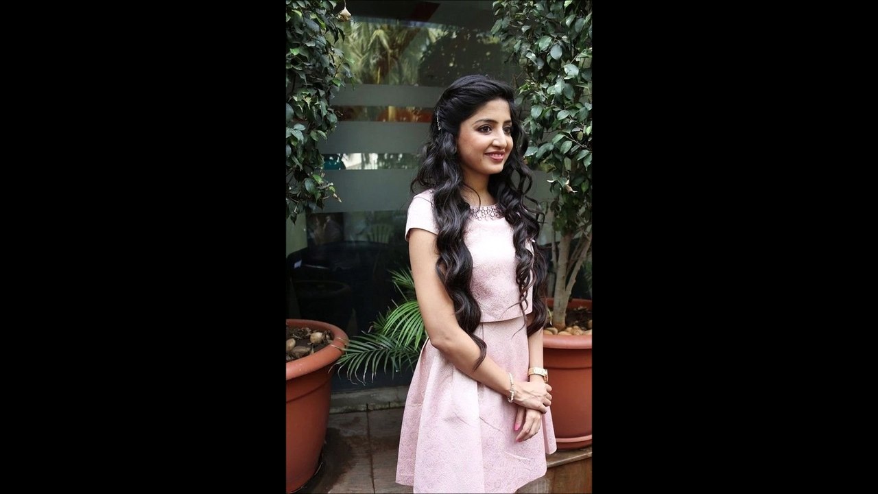 Actress PoonamKaur Latest HD Images