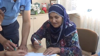 Kayıp Para Dolu Cüzdanını Vatandaş Buldu Zabıtaya Teslim Eti