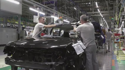 2018 Dacia Romania - Mioveni assembly plant - Sealant application