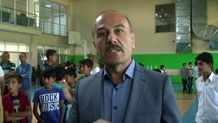 Yüksekovalılar tenis kortuna kavuştu - HAKKARİ