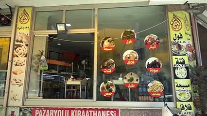 Suriyelilere ait Türkçe olmayan tabelalar söküldü