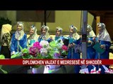 DIPLOMOHEN VAJZAT E MEDRESESË NË SHKODËR