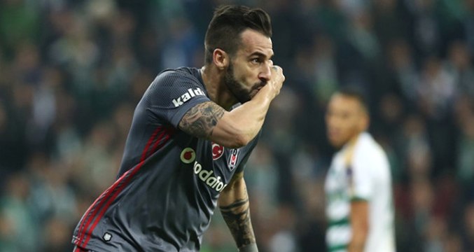 Şenol Güneş, Negredo'yu Defterden Sildi: Kampa Gelmesini İstemiyorum