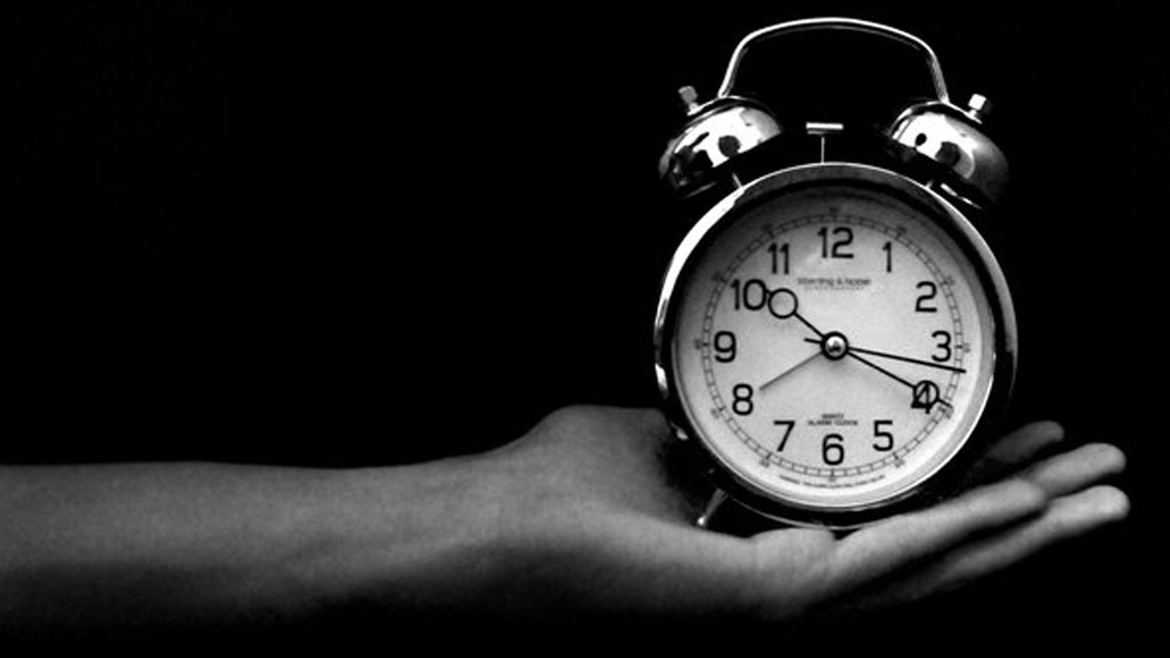 Vastu Tips: घर की दक्षिण दिशा में कभी न रखें ये चीज़ें | वास्तु उपाय | Boldsky